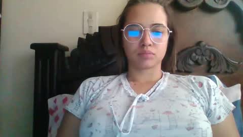 triana_bell online show from 12.01.24