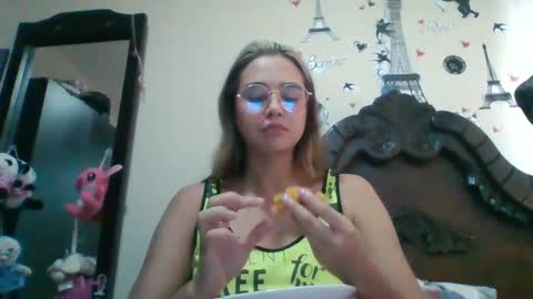 triana_bell online show from 02.28.25