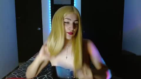 triana_damelio online show from 02.22.25