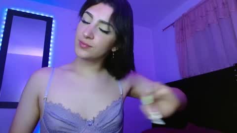 triana_damelio online show from 09.19.25