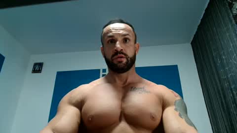 Snapshot of tridentmuscles chatting on 12.11.24 tridentmuscles online show from 12.11.24