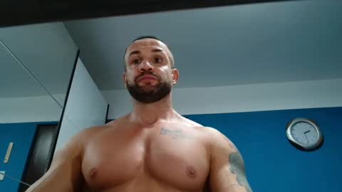 Snapshot of tridentmuscles chatting on 01.04.25 tridentmuscles online show from 01.04.25