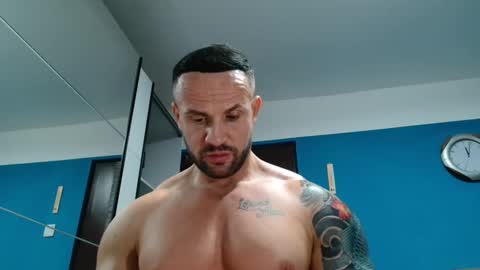 Snapshot of tridentmuscles chatting on 01.28.25 tridentmuscles online show from 01.28.25