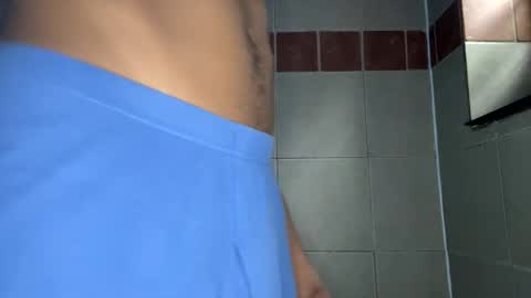 Snapshot of trillahung chatting on 09.17.25 WapBopper online show from 09.17.25