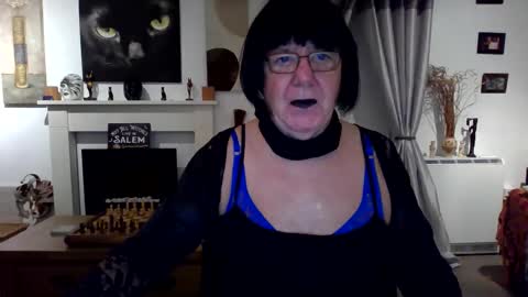 trinity1011 online show from 11.15.25