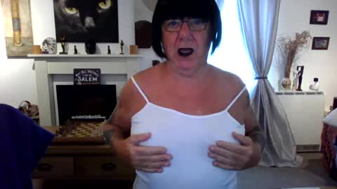 Snapshot of trinity1011 chatting on 06.23.26 trinity1011 online show from 06.23.26