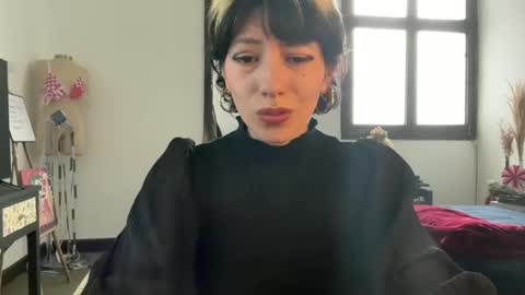 Snapshot of trinitysecrets chatting on 12.25.24 trinitysecrets online show from 12.25.24