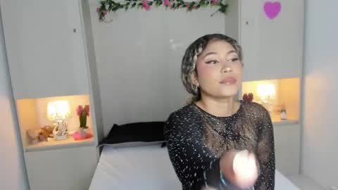 Snapshot of trishamoon chatting on 03.07.25 TRISHA online show from 03.07.25