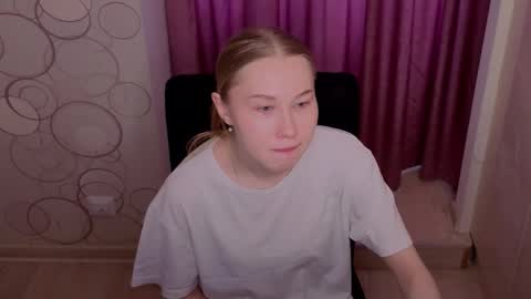 Snapshot of tristaaluarez chatting on 02.13.26 Lana online show from 02.13.26