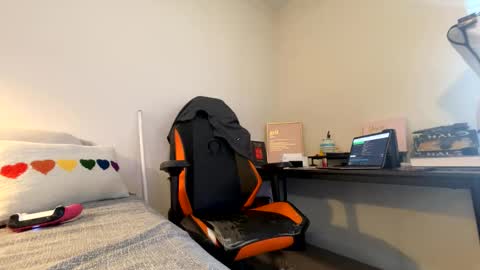 TritonGeekly22 online show from 01.01.25