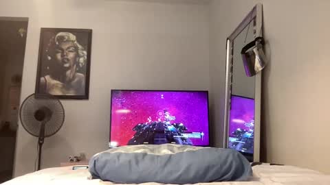 TritonGeekly22 online show from 10.08.25