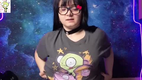 trixiedoescamcam online show from 04.21.26