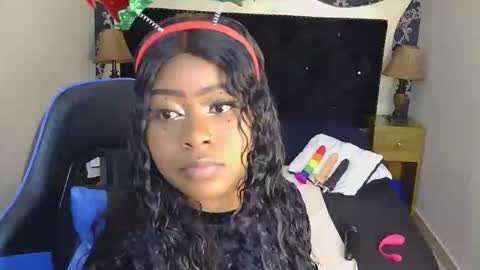 TrixieMar online show from 12.31.24