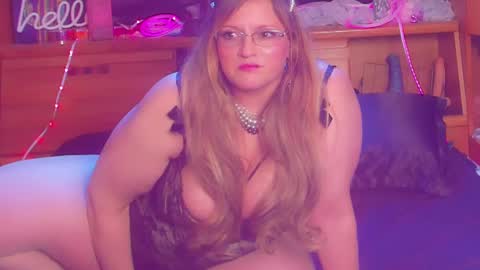 Snapshot of trixstarchik999 chatting on 03.01.25 trixstarchik online show from 03.01.25