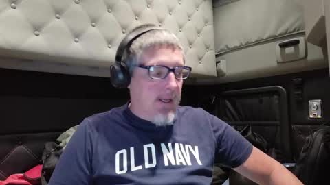 Snapshot of trkdrvr4you chatting on 11.04.25 TiggerLover73 online show from 11.04.25