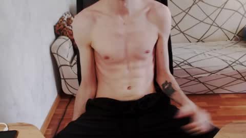 Snapshot of trone41 chatting on 04.05.26 I POST MY FUCKING VIDEOS AND PICS online show from 04.05.26