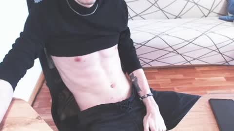 Snapshot of trone41 chatting on 04.11.26 I POST MY FUCKING VIDEOS AND PICS online show from 04.11.26