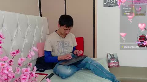 Snapshot of troy_boy20 chatting on 10.11.25 Troy online show from 10.11.25