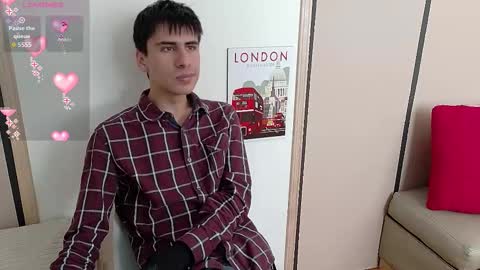 Snapshot of troy_boy20 chatting on 10.21.25 Troy online show from 10.21.25