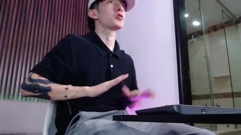 Troy online show from 09.30.25