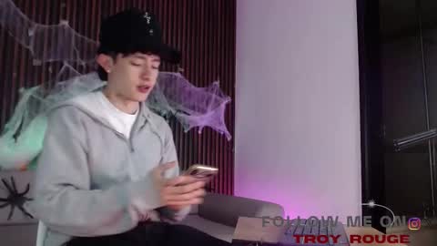 Troy online show from 10.22.25