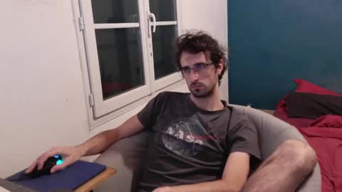 Snapshot of trucdeoufouf chatting on 01.22.25 trucdeoufouf online show from 01.22.25