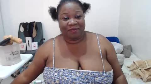 Snapshot of truebella30 chatting on 01.23.25 TrueBella30 online show from 01.23.25