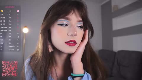 Snapshot of truegrace chatting on 10.12.25 Grace online show from 10.12.25