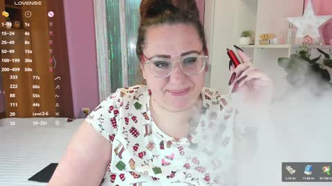 Adelle online show from 12.21.24