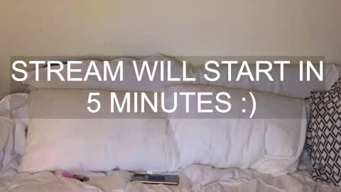 Snapshot of trying2fit chatting on 03.04.25 trying2fit online show from 03.04.25