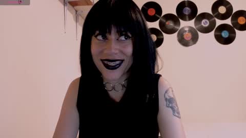 Snapshot of tryp666 chatting on 10.07.25 Cait online show from 10.07.25