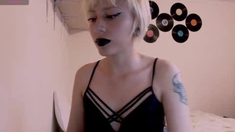 Snapshot of tryp666 chatting on 10.21.25 Cait online show from 10.21.25