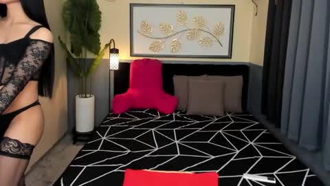 Saskia online show from 10.05.25