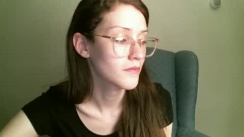 Snapshot of ts_librarian chatting on 10.25.25 Elisabeth online show from 10.25.25