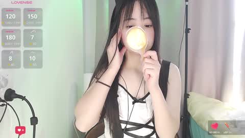 Anne Bebe online show from 01.15.25