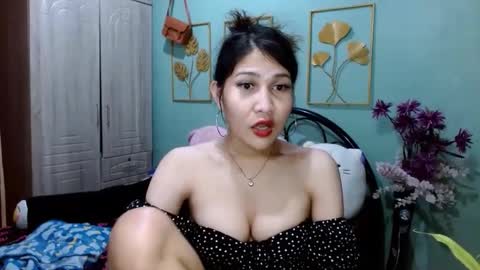 SHENA  online show from 12.22.24