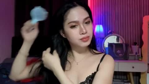 Bella Ratbu online show from 11.03.25