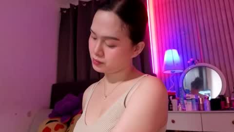 Bella Ratbu online show from 11.18.25