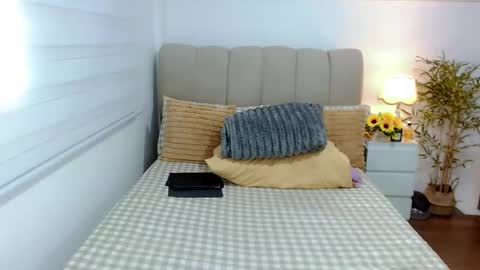 Graciella online show from 10.20.25