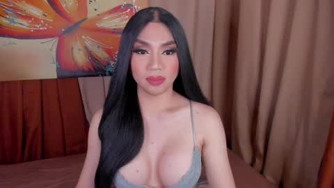 Queen Selena online show from 03.05.26