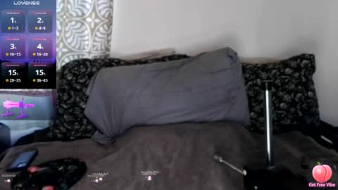 Jade Snail online show from 02.27.25