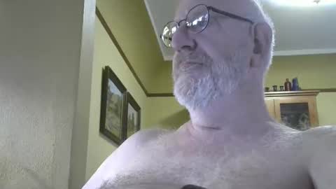 Snapshot of tsteach50 chatting on 12.31.24 tsteach50 online show from 12.31.24