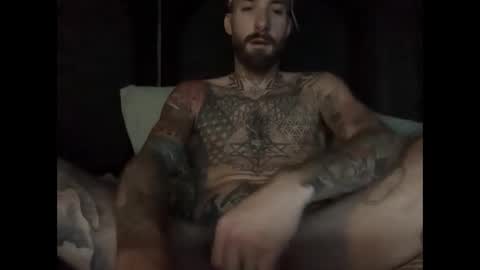 Snapshot of tuhands chatting on 09.27.25 Tuhands online show from 09.27.25