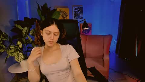 Snapshot of tunaholli chatting on 06.10.26 tunaholli online show from 06.10.26