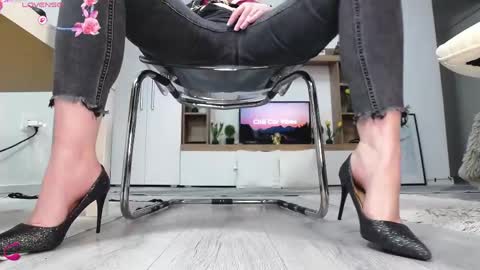 Anna online show from 04.23.26