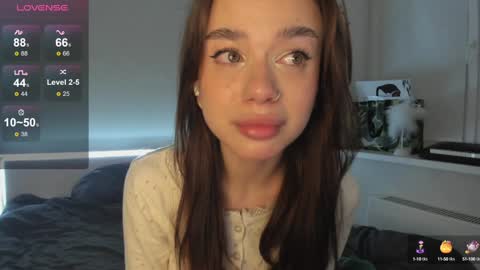 Hi everyone my name is Tina Id love it if you could help make sense of it here  online show from 12.27.24