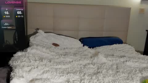 Hi everyone my name is Tina Id love it if you could help make sense of it here  online show from 10.29.25