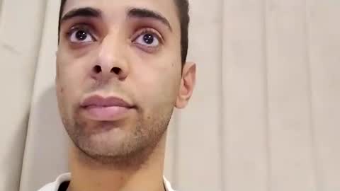 Snapshot of tunisiensexyguy chatting on 01.19.25 TunisienSexyGuy online show from 01.19.25