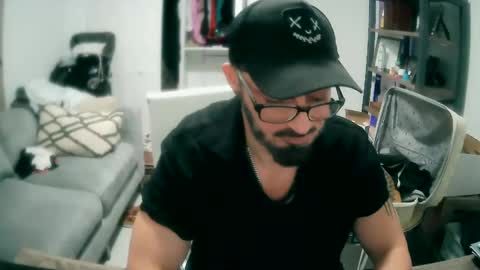 Snapshot of tuscan_taurus chatting on 01.27.25 tuscan_taurus online show from 01.27.25