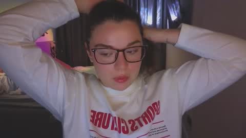 Ariana online show from 11.23.25